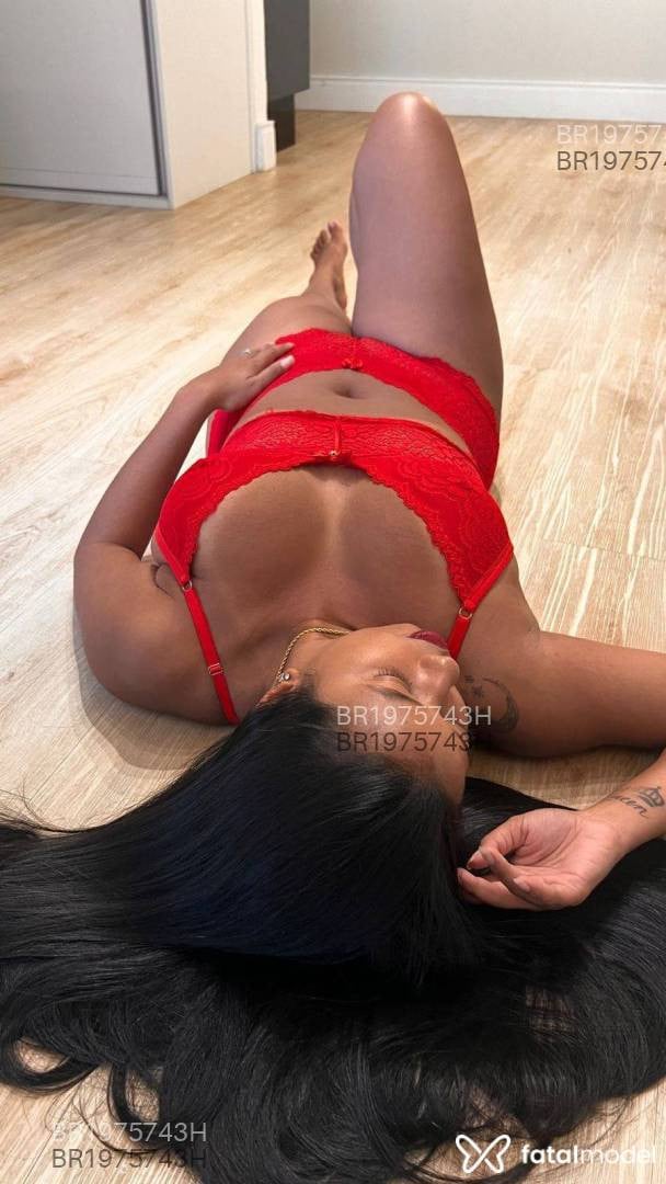 Acompanhante mulher morena (o) de olhos pretos em Curitiba - Alana