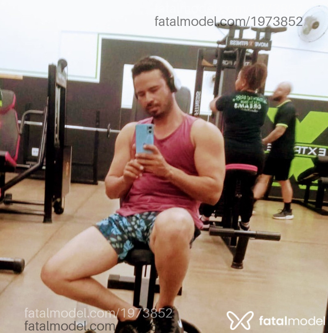 Acompanhante homem morena (o) de olhos castanhos em São Paulo - Jcmoreno