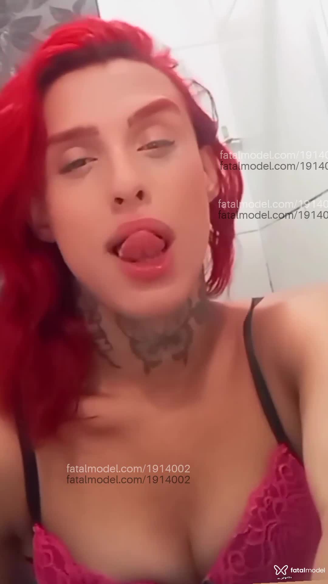 Acompanhante mulher trans ruiva (o) de olhos castanhos em São Paulo - Melinda blanc