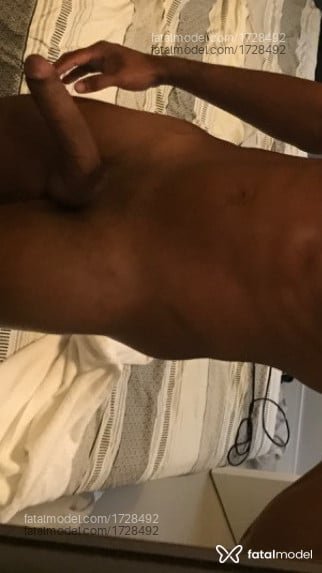 Acompanhante homem com cabelo castanho de olhos castanhos em Balneário Camboriú - Frota