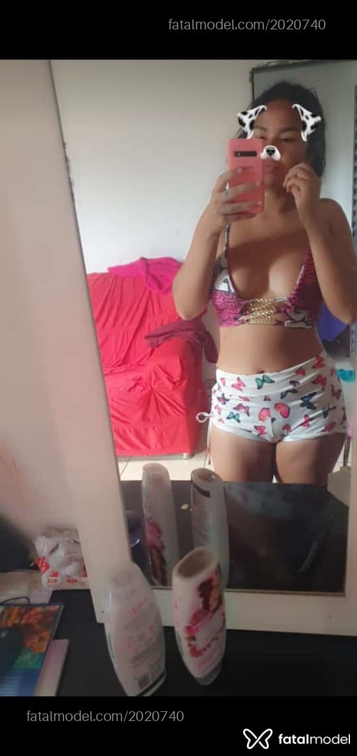 Acompanhante mulher morena (o) de olhos castanhos em Aparecida de Goiânia Acompanhante mulher morena (o) de olhos castanhos em Aparecida de Goiânia - Rubi Bella