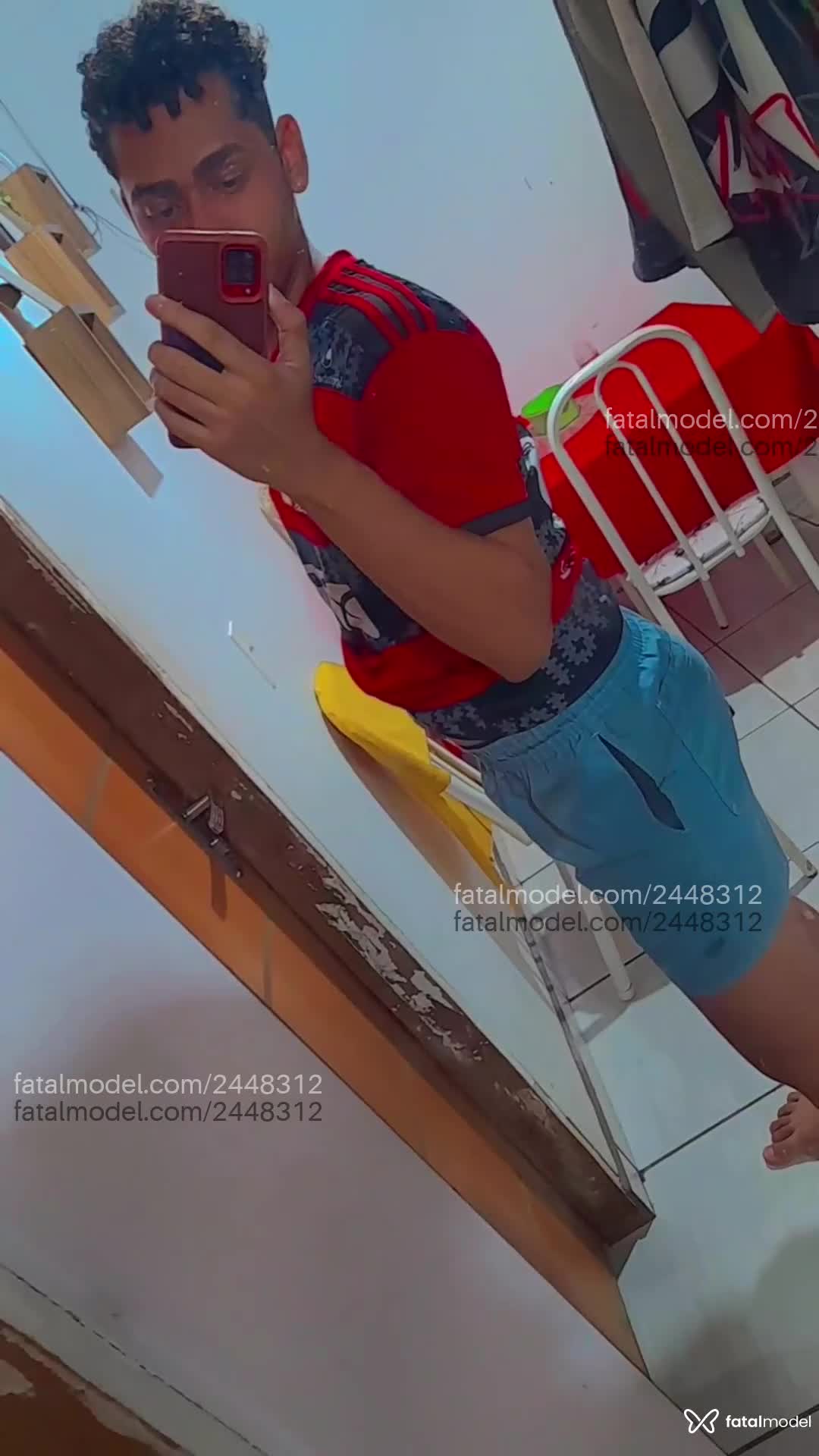 Acompanhante homem morena (o) de olhos castanhos em Manaus - Erick