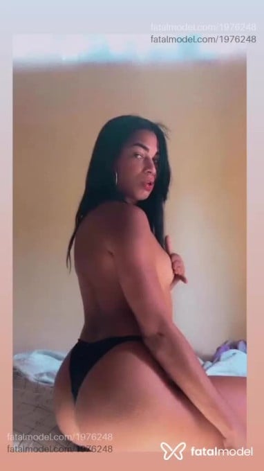 Acompanhante mulher trans morena (o) de olhos pretos em Salvador - Luana