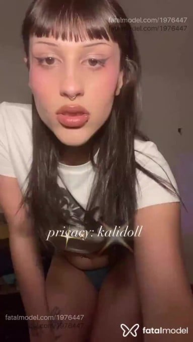 Acompanhante mulher trans morena (o) de olhos castanhos em Virtual - Kali