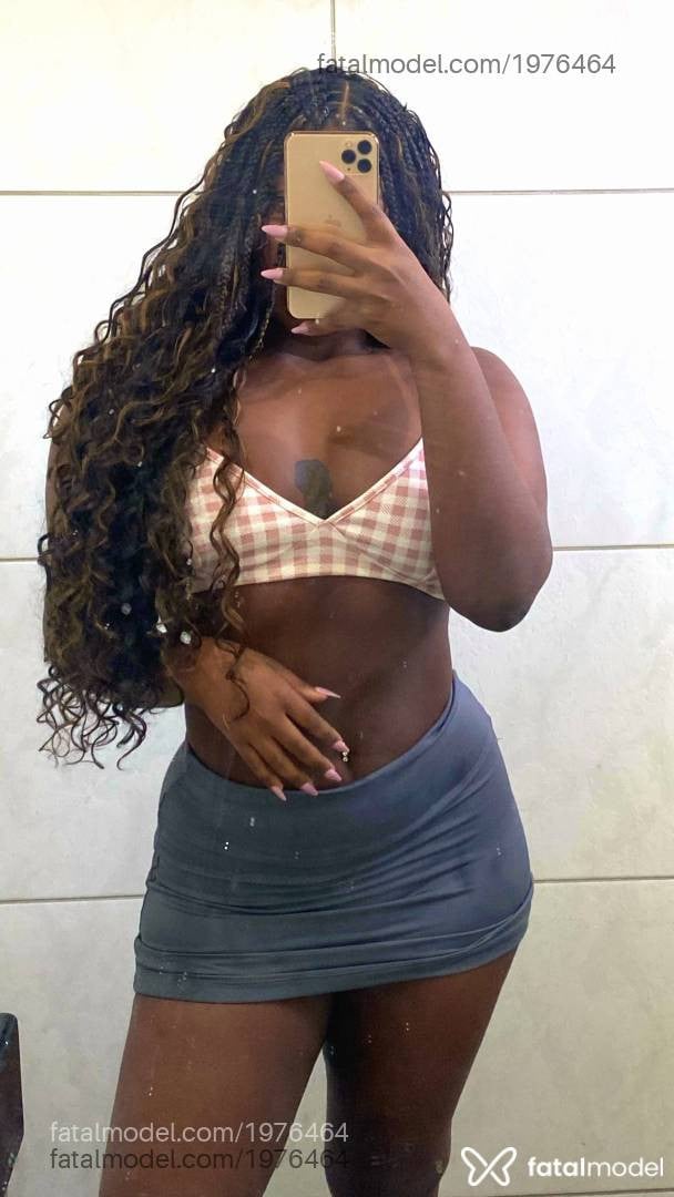 Acompanhante mulher com cabelo castanho de olhos castanhos em Contagem - Soraya