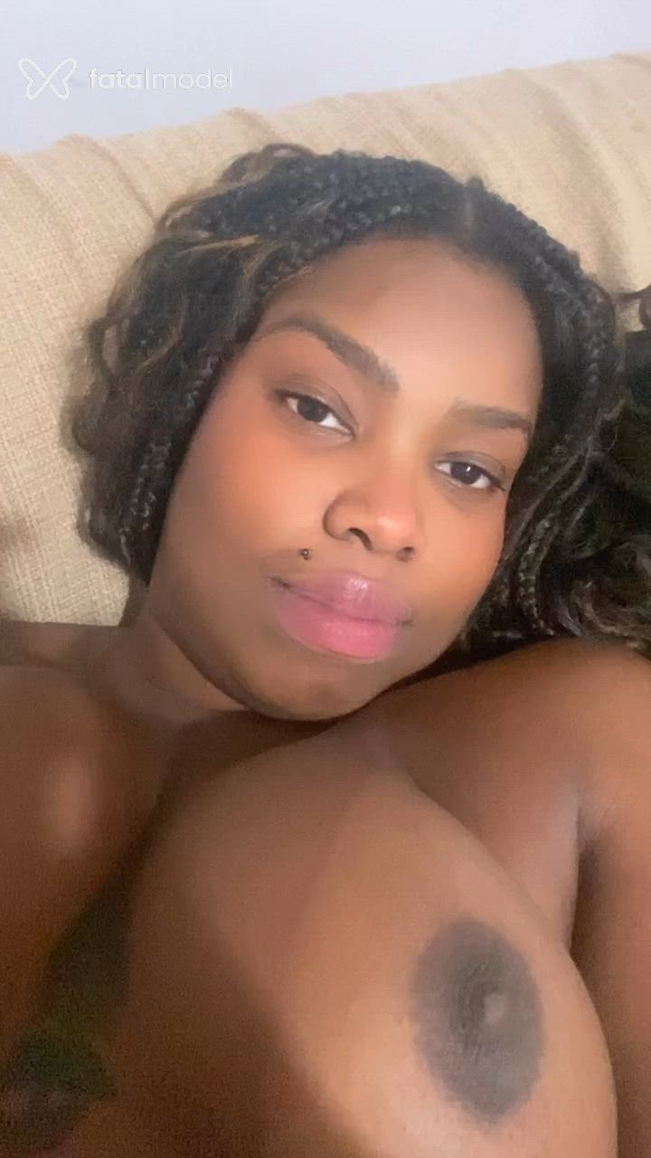 Acompanhante mulher com cabelo castanho de olhos castanhos em Contagem Acompanhante mulher com cabelo castanho de olhos castanhos em Contagem - Soraya