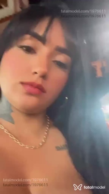 Acompanhante mulher morena (o) de olhos castanhos em Piúma Acompanhante mulher morena (o) de olhos castanhos em Piúma - Thamires