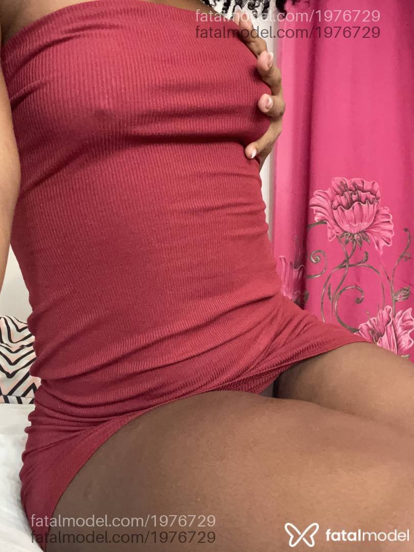 Acompanhante mulher morena (o) de olhos pretos em Virtual - Tatá