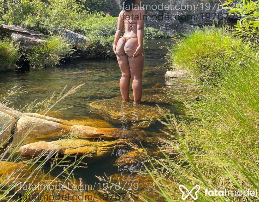 Acompanhante mulher morena (o) de olhos pretos em Virtual - Tatá
