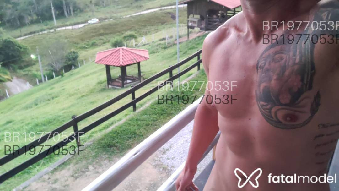 Acompanhante homem com cabelo castanho de olhos castanhos em Florianópolis - Fernando