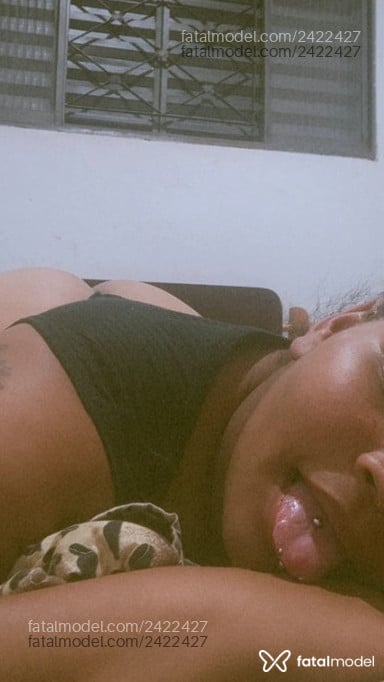 Acompanhante mulher morena (o) de olhos castanhos em Cianorte Acompanhante mulher morena (o) de olhos castanhos em Cianorte - Tayna