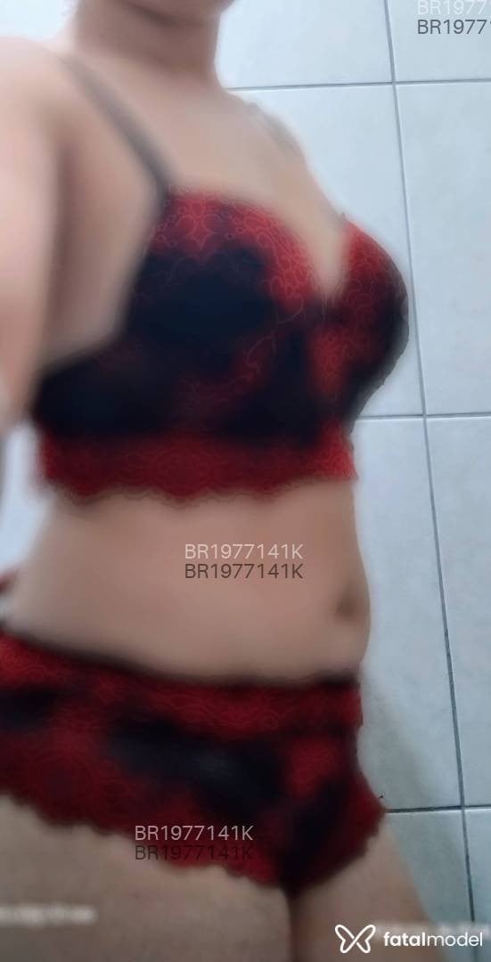 Acompanhante mulher ruiva (o) de olhos castanhos em Ponta Grossa - Chupatudo