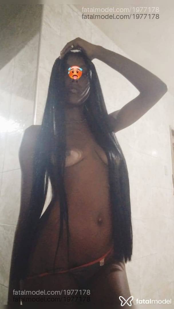 Acompanhante mulher com cabelo castanho de olhos pretos em Virtual Acompanhante mulher com cabelo castanho de olhos pretos em Virtual - Juliana Oliver