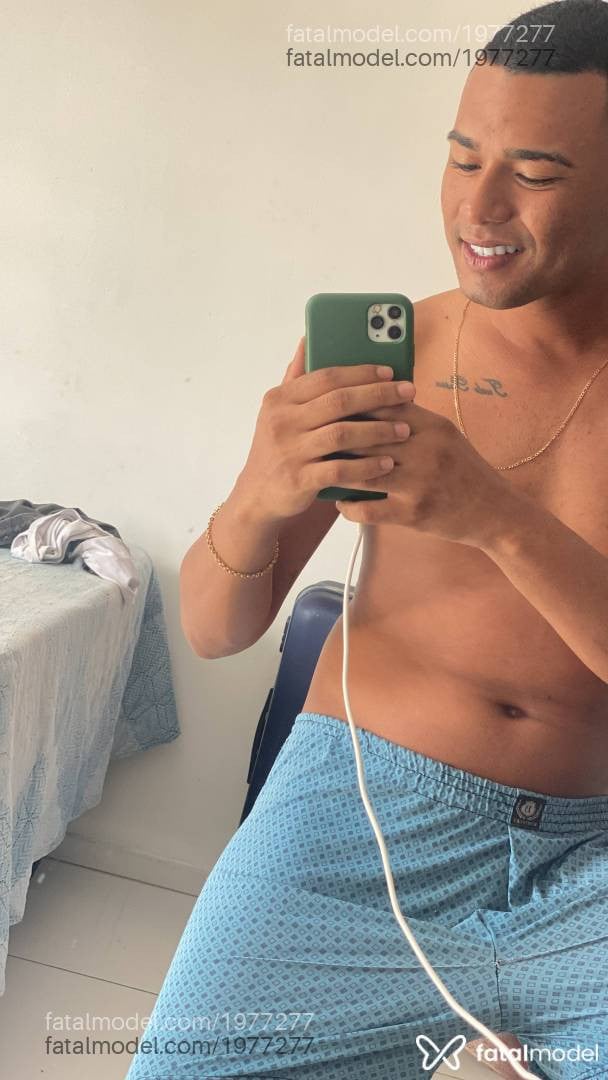 Acompanhante homem morena (o) de olhos pretos - Gabriel