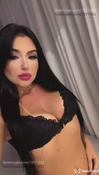 Acompanhante mulher morena (o) de olhos castanhos em Pouso Alegre - Yasmin Lima