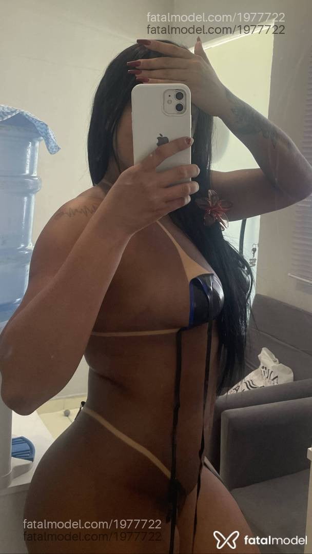 Acompanhante mulher com cabelo castanho de olhos castanhos - Camilla