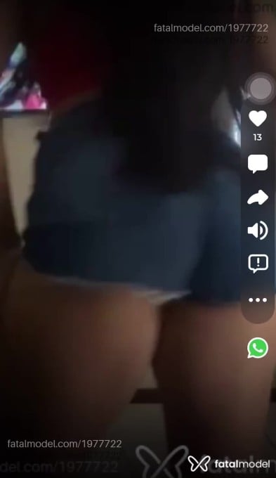 Acompanhante mulher com cabelo castanho de olhos castanhos em Pindamonhangaba Acompanhante mulher com cabelo castanho de olhos castanhos em Pindamonhangaba - Camilla