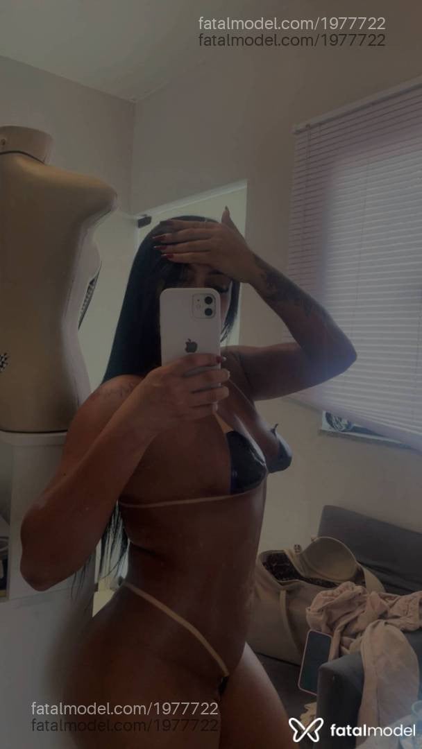 Acompanhante mulher com cabelo castanho de olhos castanhos - Camilla