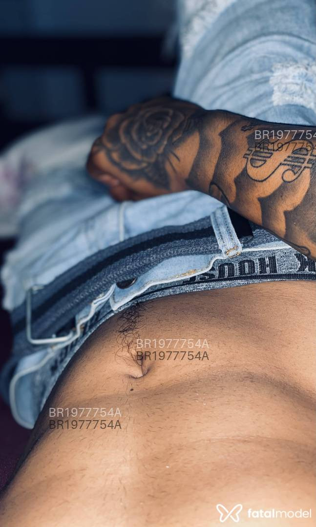 Acompanhante homem morena (o) de olhos castanhos em Sinop - Allaf