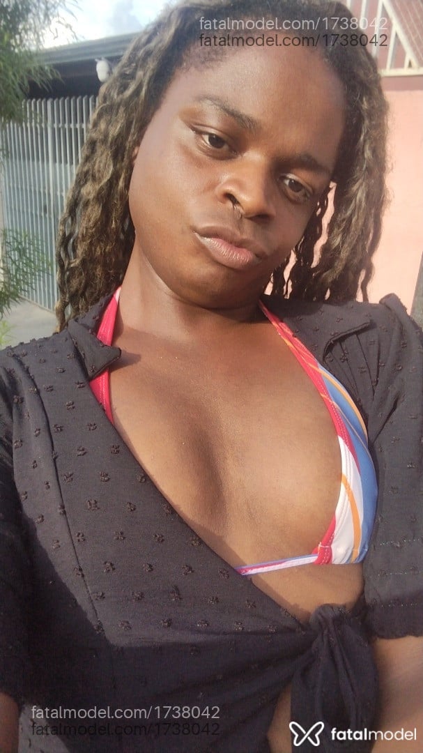 Acompanhante mulher trans com cabelo castanho de olhos pretos em São Paulo Acompanhante mulher trans com cabelo castanho de olhos pretos em São Paulo - Ashley tolledo