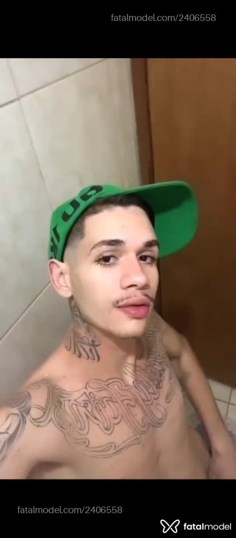 Acompanhante homem loira (o) de olhos castanhos - Henrique