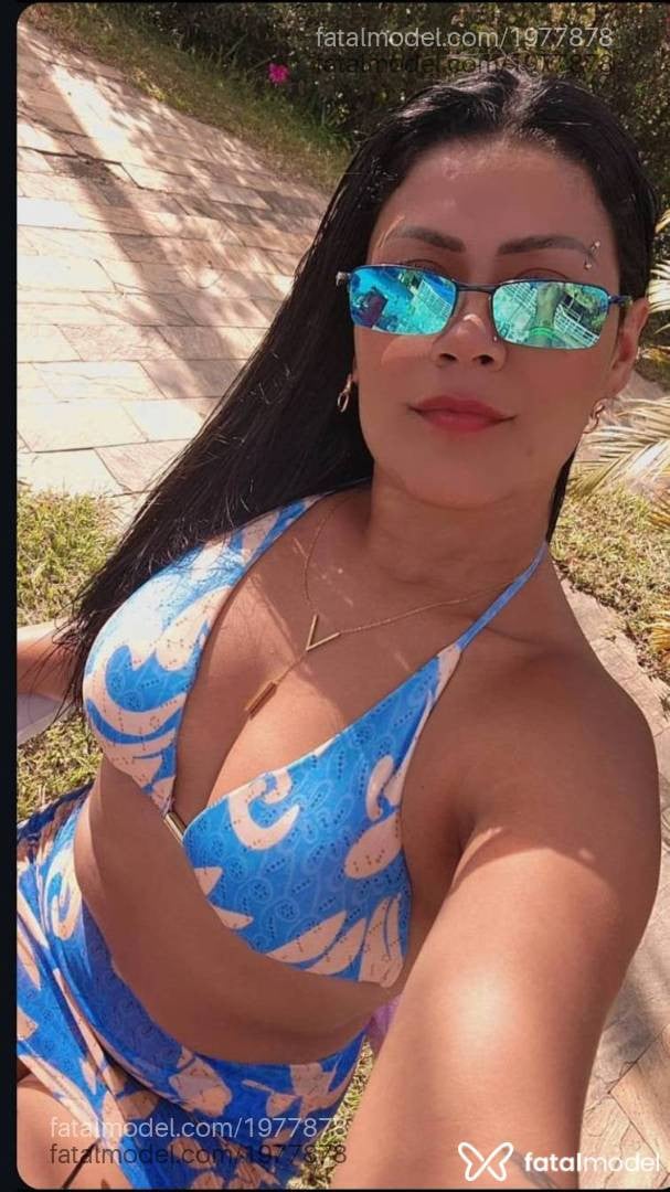 Acompanhante mulher morena (o) de olhos castanhos em Lavras - Sol