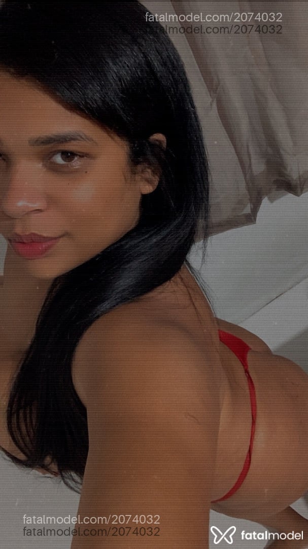 Acompanhante mulher morena (o) de olhos mel - Bruna