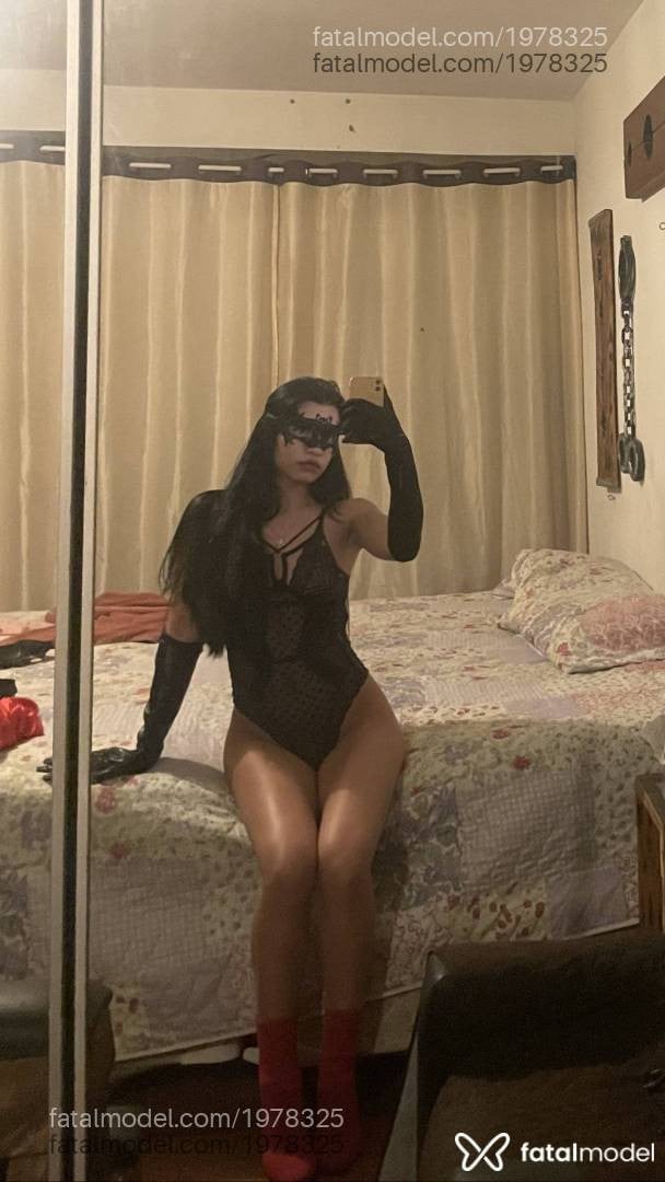 Acompanhante mulher morena (o) de olhos castanhos - Soffie