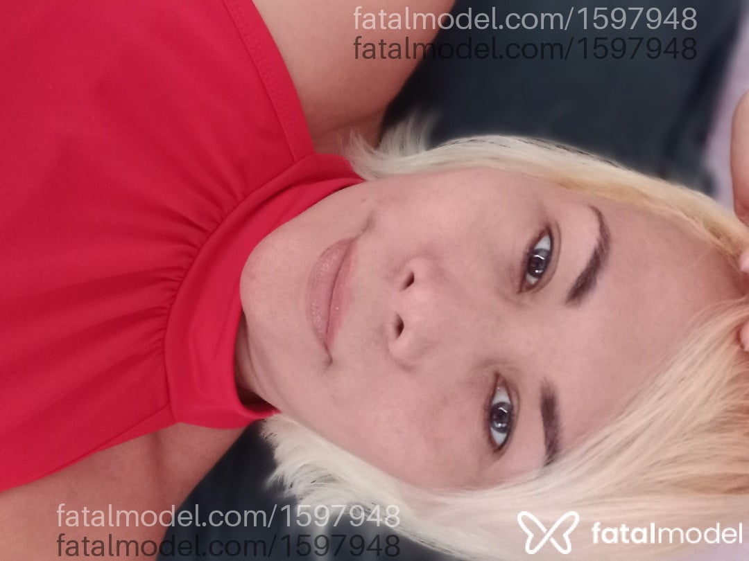 Acompanhante mulher loira (o) de olhos castanhos em Macapá Acompanhante mulher loira (o) de olhos castanhos em Macapá - Natalia
