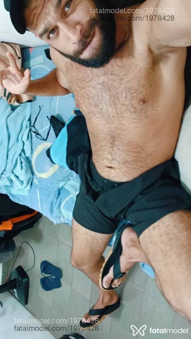 Acompanhante homem com cabelo castanho de olhos mel em São Paulo - Douglas