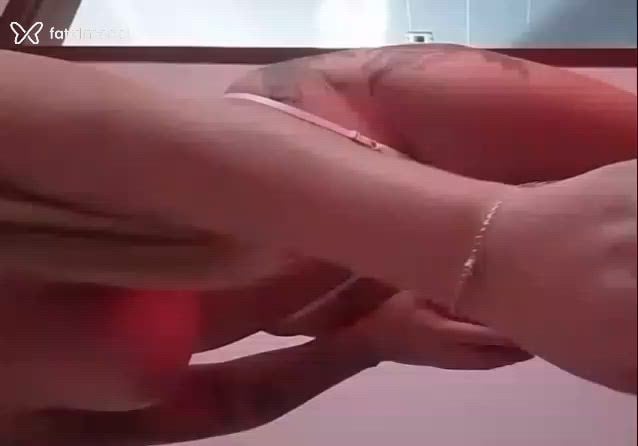 Acompanhante mulher loira (o) de olhos castanhos - Luana