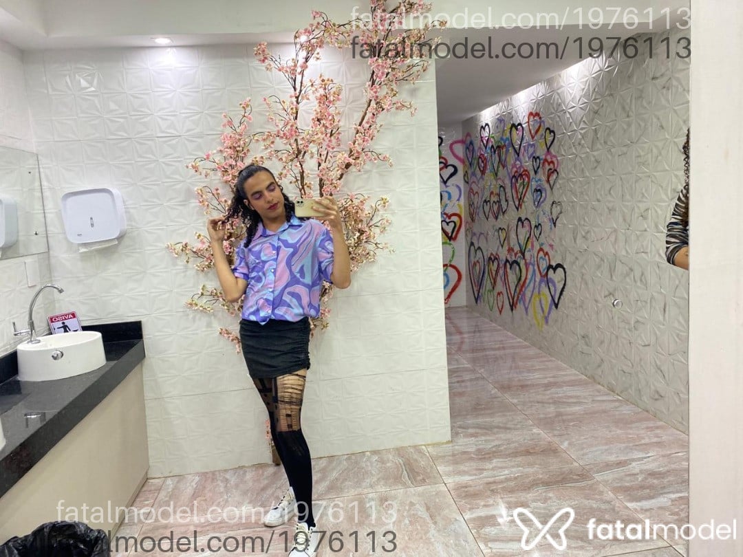 Acompanhante mulher trans com cabelo castanho de olhos castanhos em Uberaba - Nilly