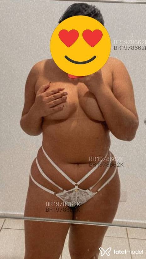 Acompanhante mulher morena (o) de olhos castanhos em São Paulo - Chloe