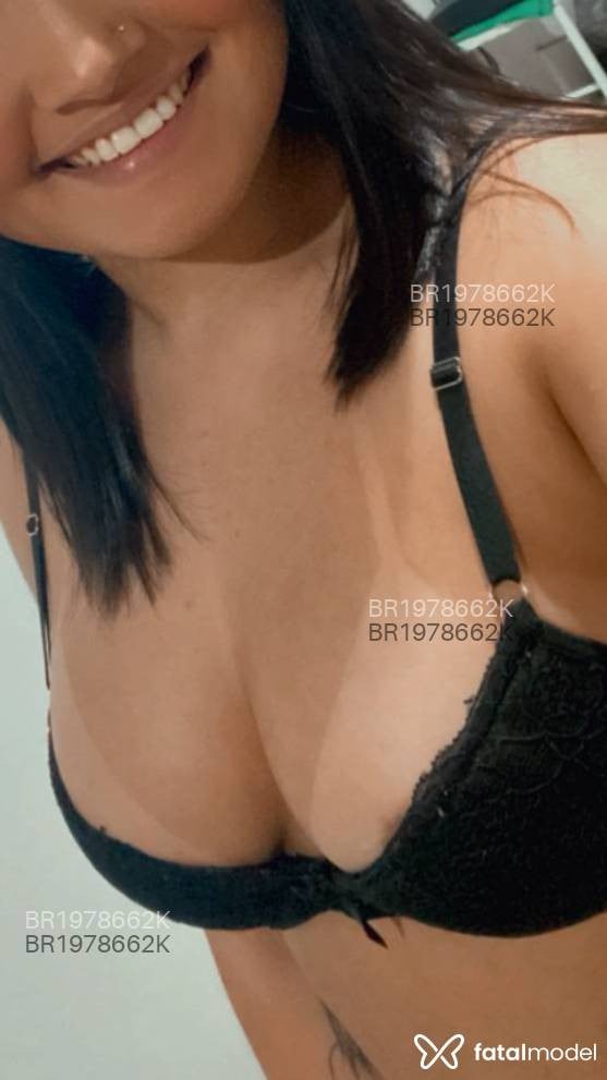 Acompanhante mulher morena (o) de olhos castanhos em São Paulo - Chloe