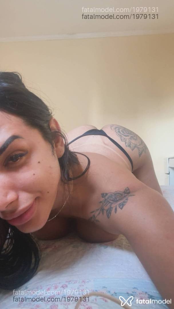 Acompanhante mulher trans morena (o) de olhos castanhos em São Carlos - Ortis
