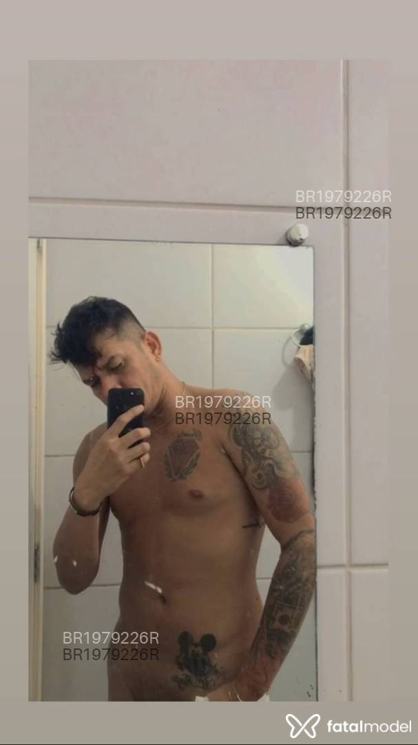 Acompanhante homem com cabelo castanho de olhos castanhos em Belém - Cambell