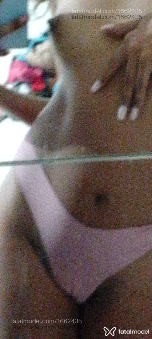 Acompanhante mulher com cabelo castanho de olhos castanhos em Cabo Frio Acompanhante mulher com cabelo castanho de olhos castanhos em Cabo Frio - Suzy Ferrari