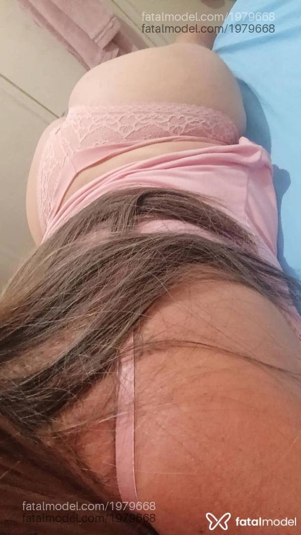 Acompanhante mulher loira (o) de olhos castanhos - Bruninha