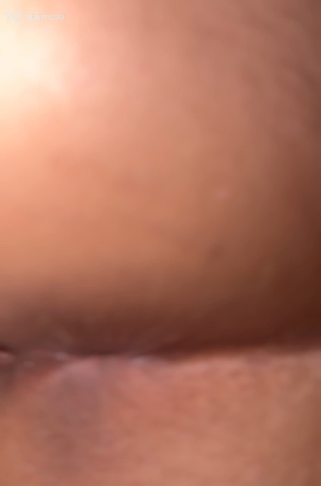 Acompanhante mulher loira (o) de olhos castanhos - Clara Sofia