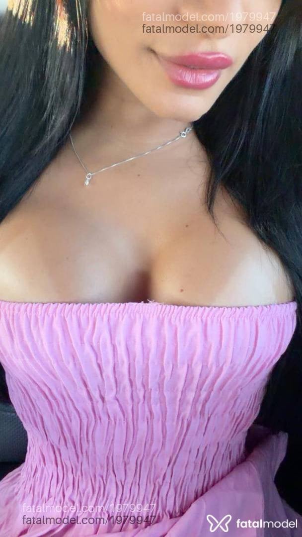 Acompanhante mulher morena (o) de olhos pretos - Daniele