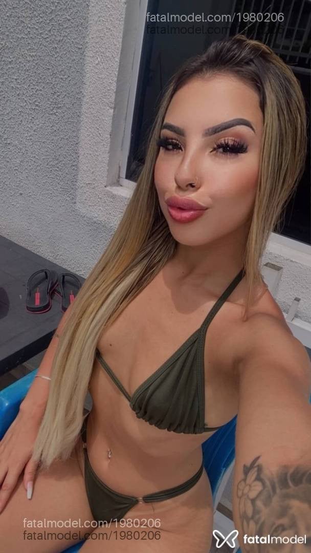 Acompanhante mulher loira (o) de olhos pretos em São Bento do Sul - Mirela