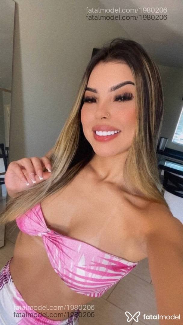 Acompanhante mulher loira (o) de olhos pretos em São Bento do Sul - Mirela