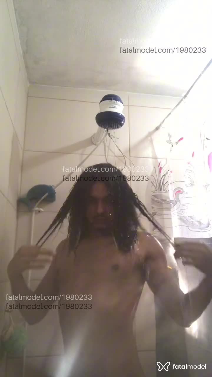 Acompanhante homem com cabelo castanho de olhos castanhos em Virtual - Homero