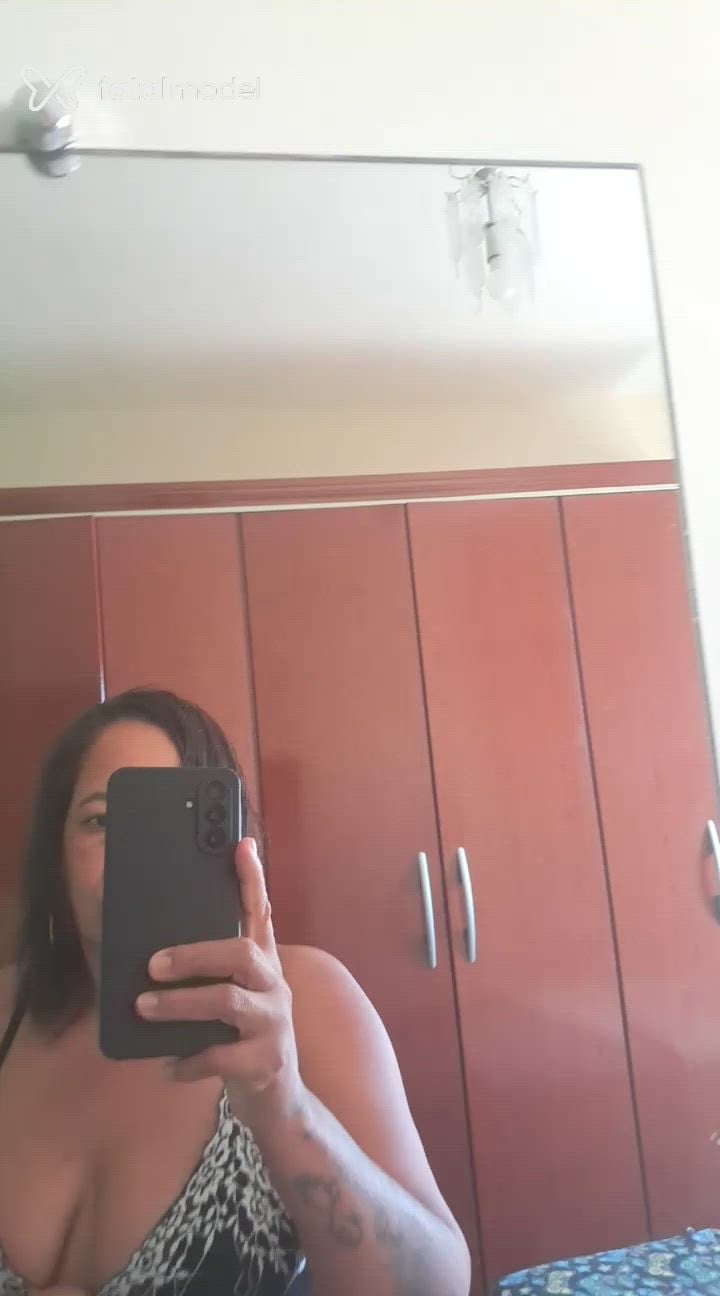 Acompanhante mulher com cabelo castanho de olhos castanhos - Jessika Fontes Acompanhante mulher com cabelo castanho de olhos castanhos - Jessika Fontes
