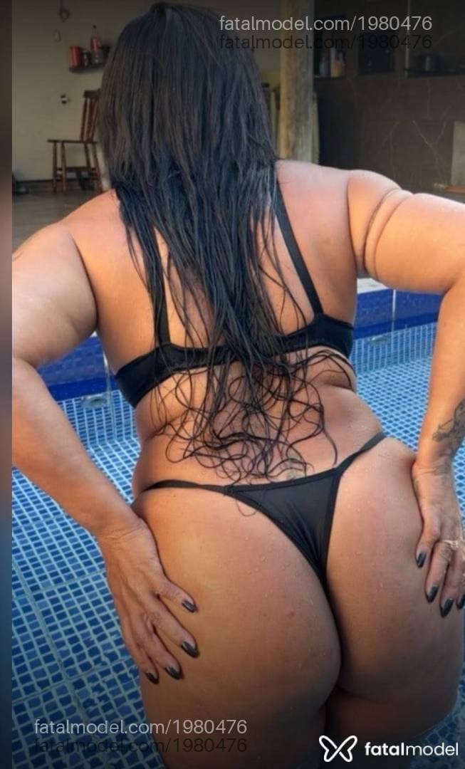 Acompanhante mulher com cabelo castanho de olhos castanhos - Jessika Fontes