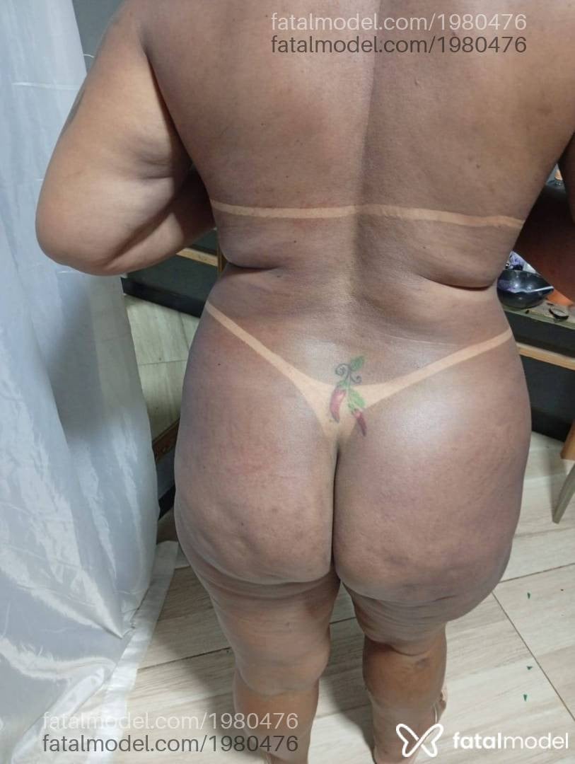 Acompanhante mulher com cabelo castanho de olhos castanhos - Jessika Fontes