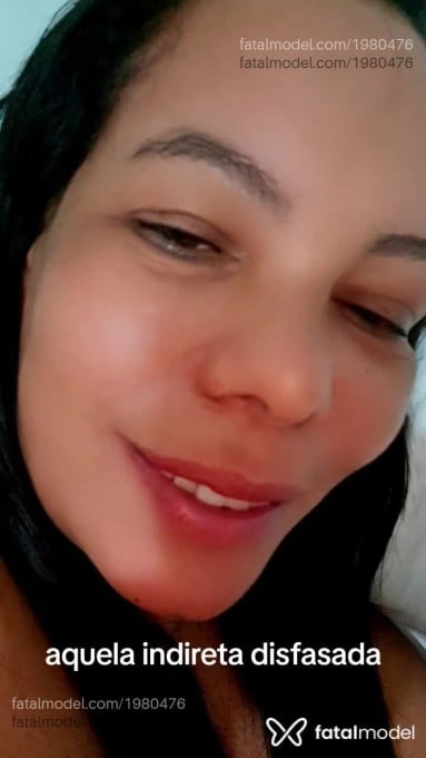 Acompanhante mulher com cabelo castanho de olhos castanhos em Vila Velha - Jessika Fontes