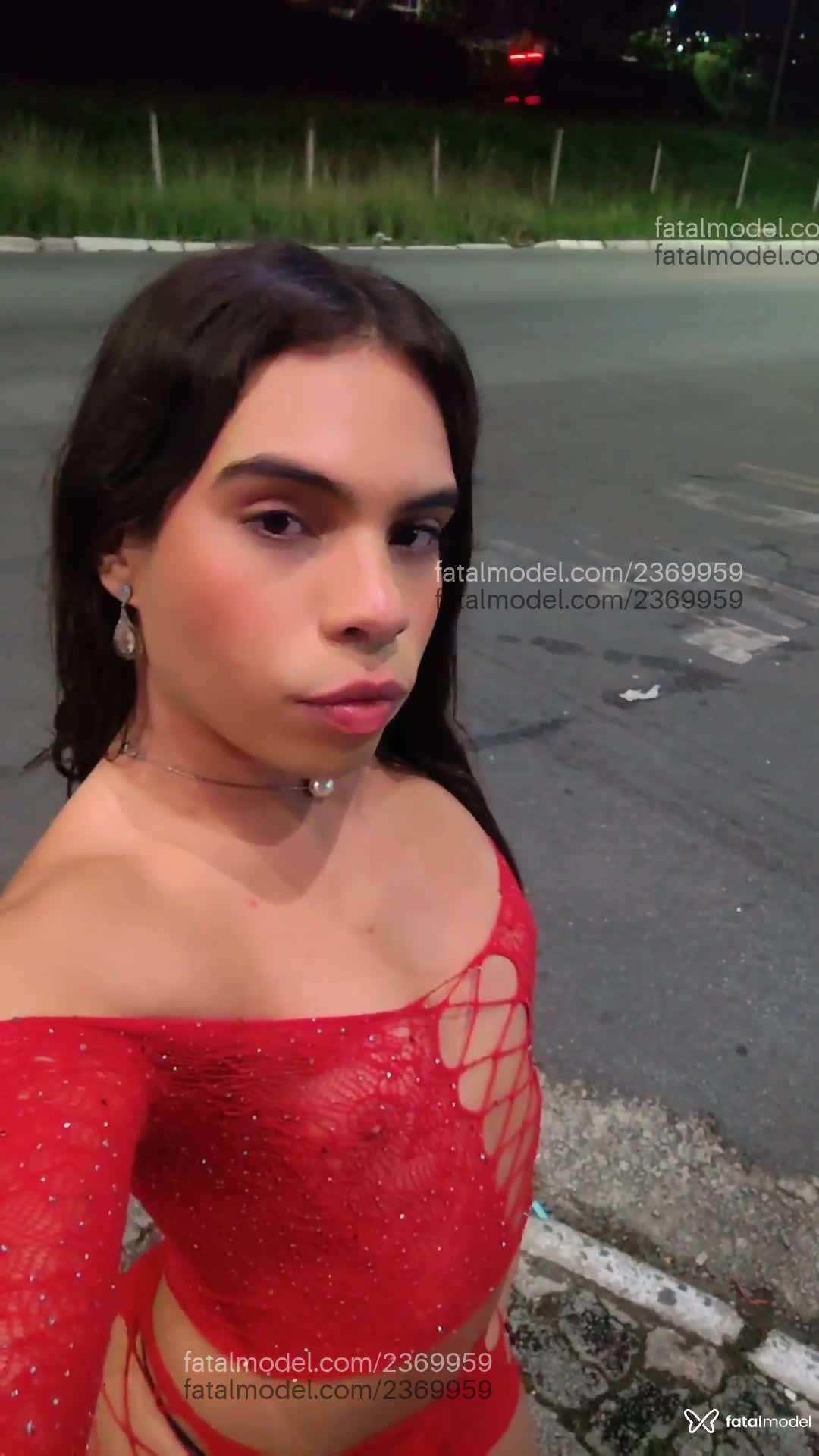 Acompanhante mulher trans com cabelo castanho de olhos castanhos em Caçapava - Vic