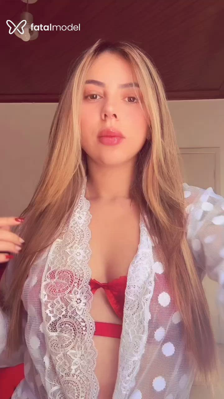 Acompanhante mulher morena (o) de olhos castanhos - Dani Acompanhante mulher morena (o) de olhos castanhos - Dani