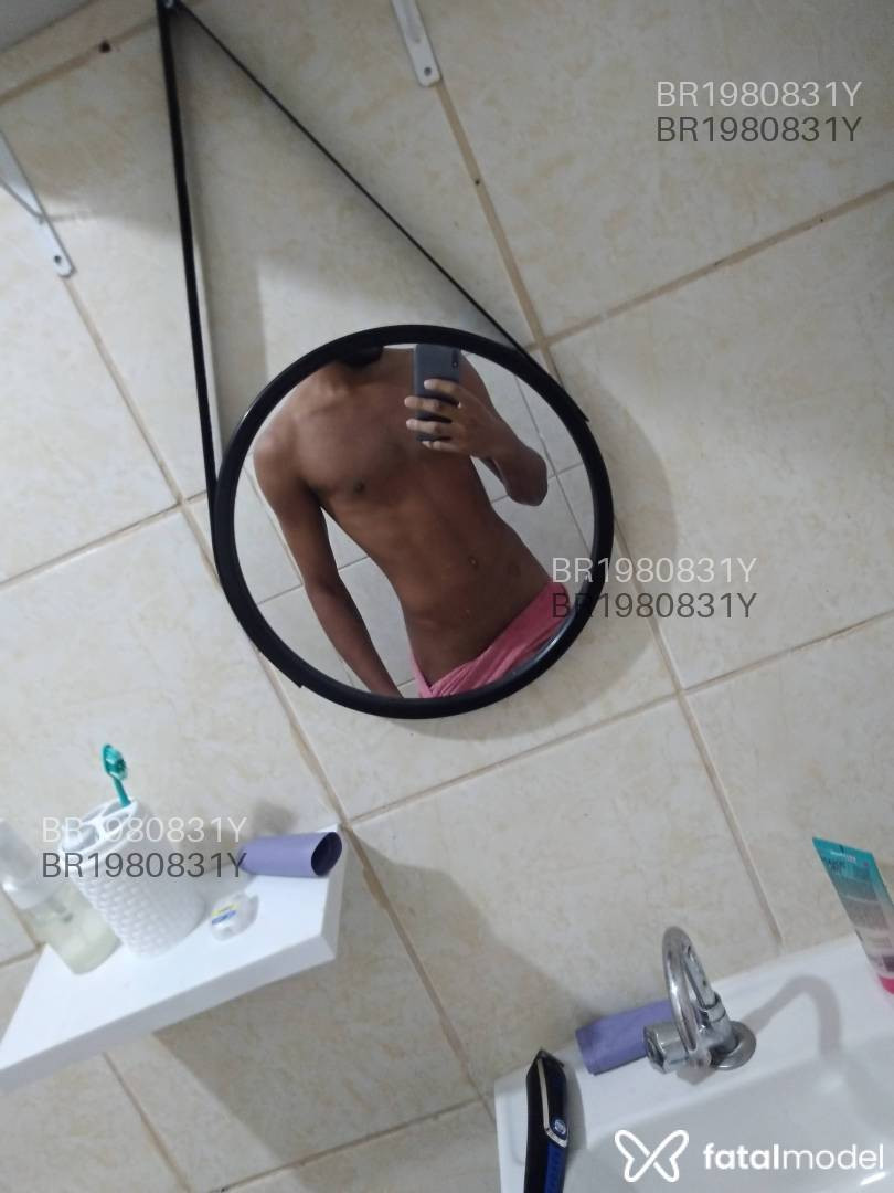Acompanhante homem com cabelo castanho de olhos castanhos em Rio de Janeiro - William Lopes